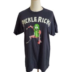 Rick & Morty Pickle Rick Black Graphic Tee Shirt size medium